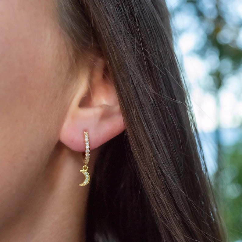 Tiny Moon Hoops